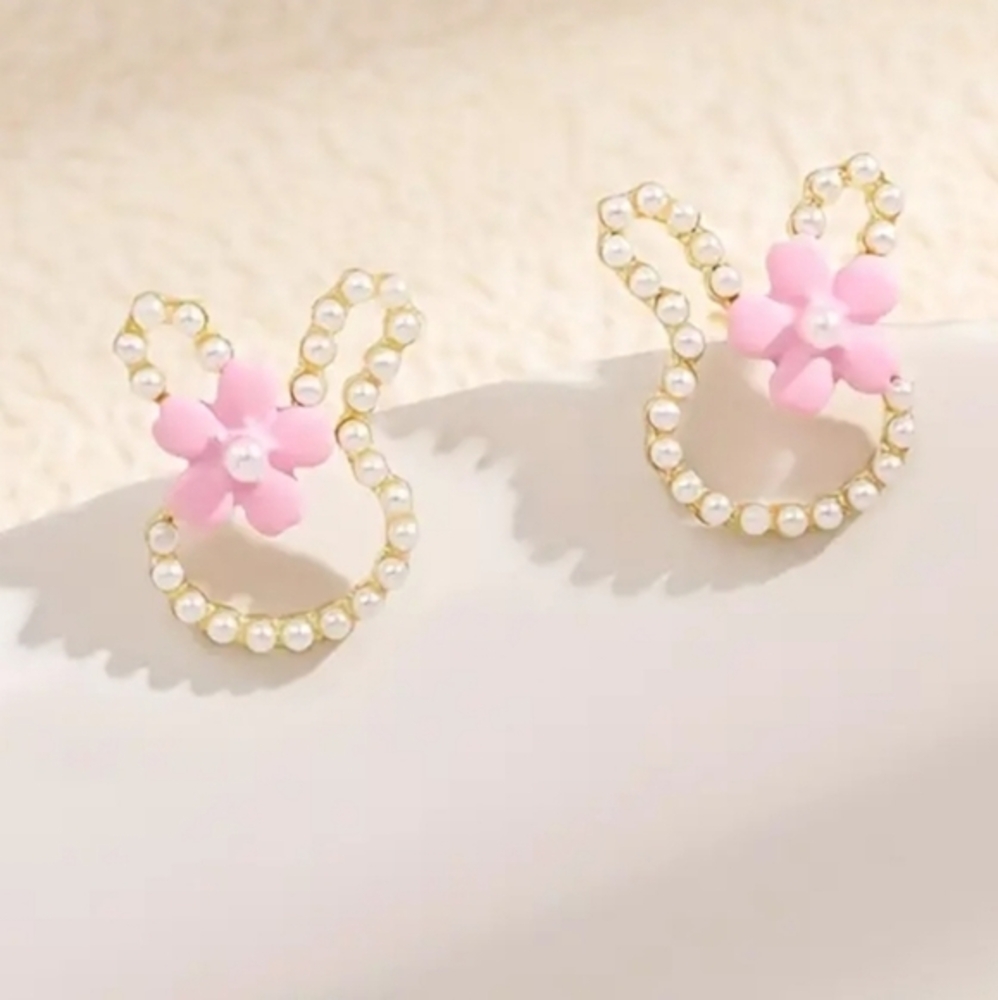 925 Sterling Silver and Pearl Bunny and Flower Stud Earrings